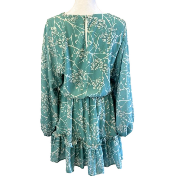 Flying Tomato long sleeve Mini dress w/ruffled skirt line, sinched waist size S - Picture 4 of 9